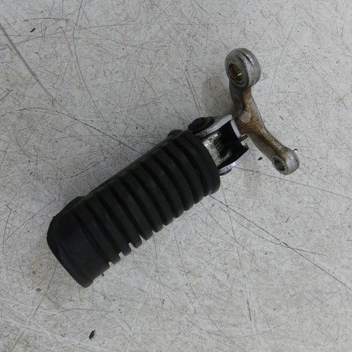 Suzuki 450 footrest - gs,