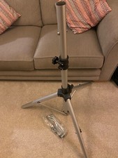 Maxview Tripod Stand - Omnisat B2519N Suitable for dish size up to 90cm 