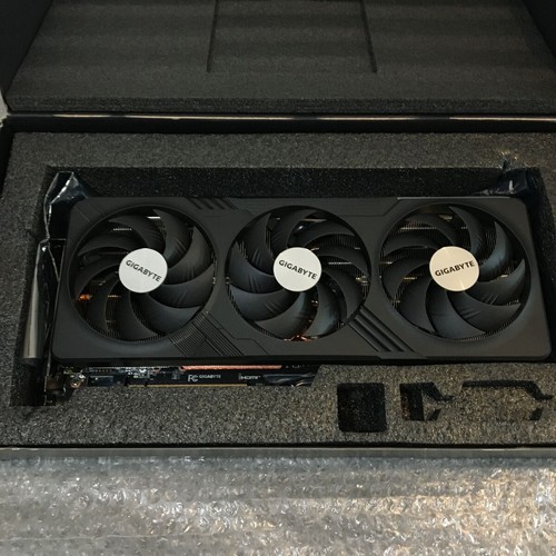 Gigabyte amd radeon 7900 xt - gigabyte,