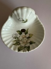 Porcelaine de Paris Shell Shaped Soap Dish – Floral Design – French Vintage – VG