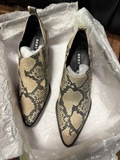 ￼ Dkny Ladies Ankle Boot