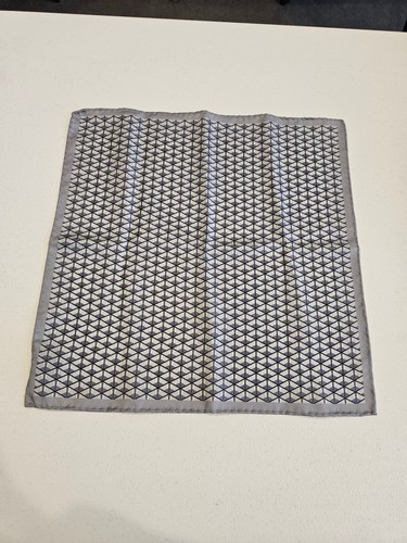 Jos bank pocket square - jos.a.bank,
