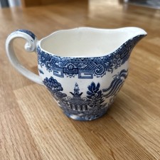Vintage Wedgewood milk jug Blue Willow pattern excellent condition 