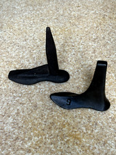 2 old / vintage shoe lasts.