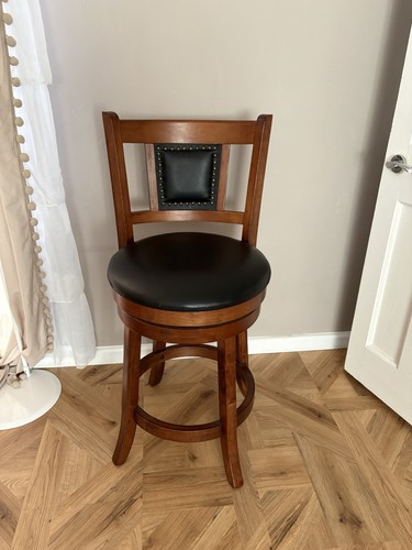 Swivel bar stool curved - swivel-bar,