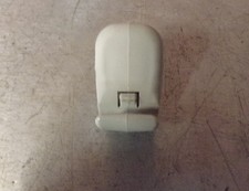 11954 E4D 2009-2013 MAZDA 3 BL TS2 N/S FRONT PASSENGERS SIDE SUN VISOR CLIP