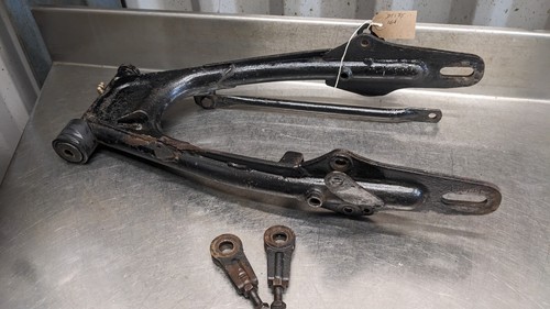 Yamaha dt175 swingarm - yamaha,