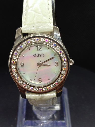 New ladies oasis watch mother - new,