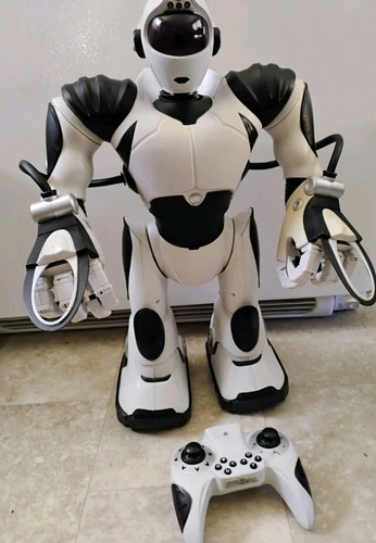 Vintage wowwee robosapien - vintage,