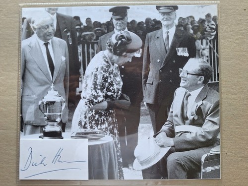 Dick hern horse - horse, racing