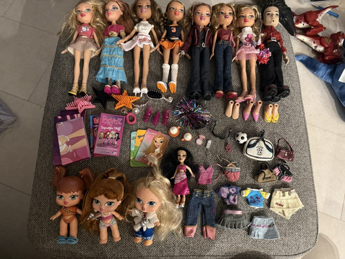 Bratz fashion dolls lot - fashion,