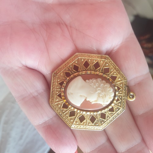 Vtg 70s 80s - pendant, cameo