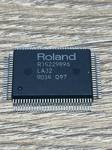 Roland synthesizer la32 - roland,
