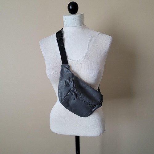 Vintage gray leather fanny - vintage,