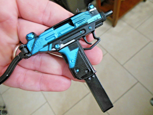 Uzi pistol with folding - **,