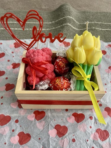 Gift hamper box with - hamper,