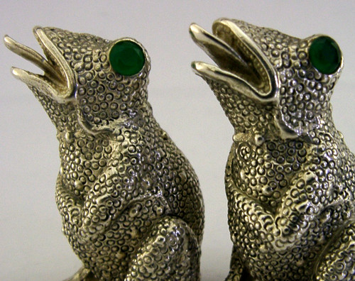 Superb solid silver frog salt - silver,