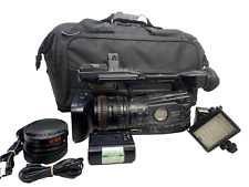 Canon XF305E PAL HD Camcorder - MPEG-2 with accessories. Wide angle,bag,battery