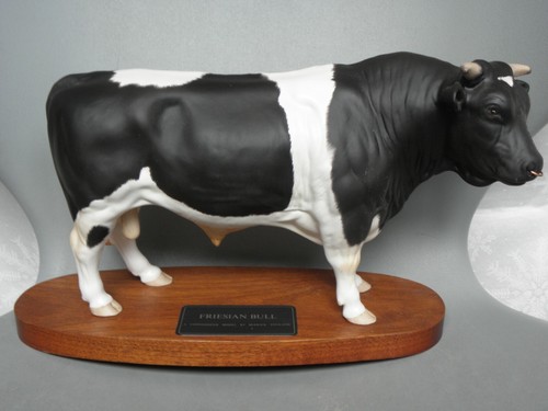 Beswick friesian bull - beswick,