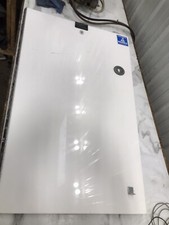 98 Maxum 2700 SCR Boat cabin