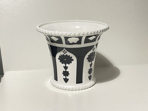 Rare royal crown derby - rare,