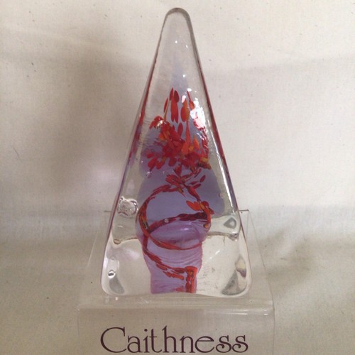 Caithness paperweight pyramid - caithness,,