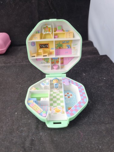 Polly pocket school - polly, polly’s
