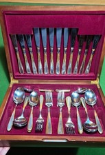 Housley International 44 piece