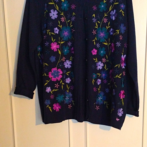 Country rose black knit - rose,