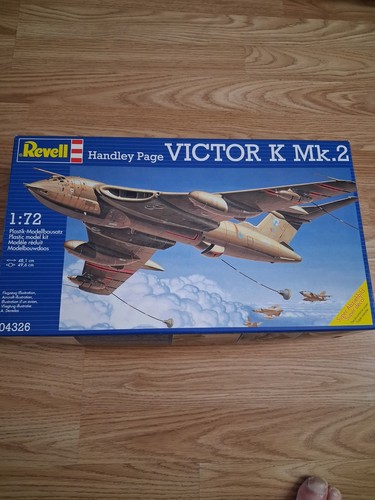 Revell handley page victor - page, k