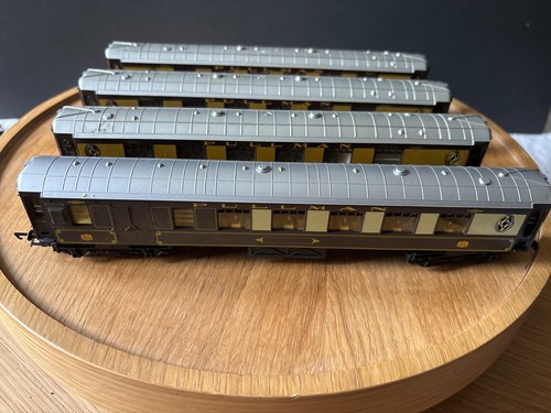 Unboxed pullman parlour - 4,