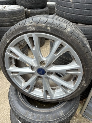 Ford fiesta ecoboost - 17”,