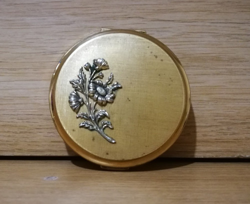 Stratton floral embossed gold - embossed,