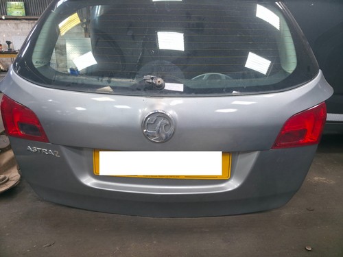 2014 vauxhall astra estate - vauxhall,