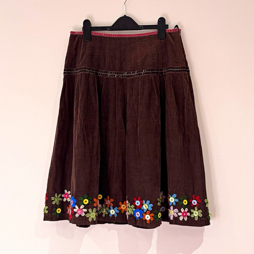 Vintage style boden brown - style,