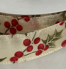 30mm HOLLY & BERRIES Christmas