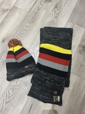 Men’s Watford FC Football Beanie Bobble Winter Hat & Scarf Set Size OSFA