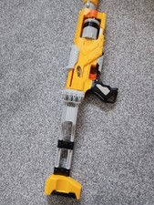 yellow and black Nerf blaster