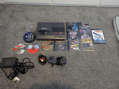 Commodore amiga cd32 console - commodore,