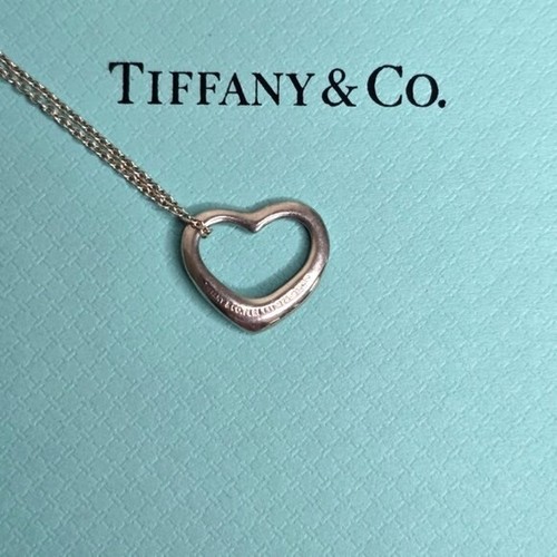 Tiffany open heart - &,