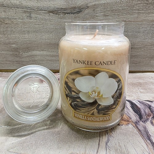 Yankee candle vanilla - candle,
