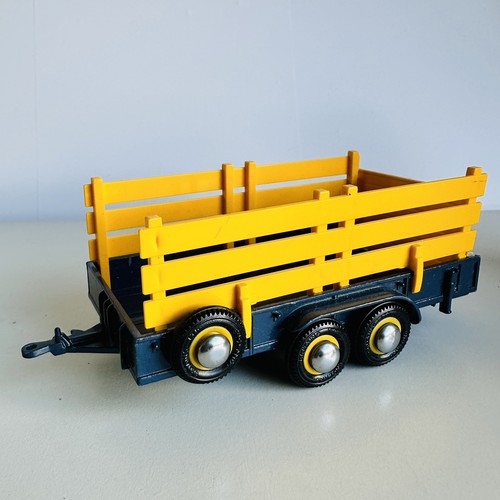 Britains farm toys - farm,