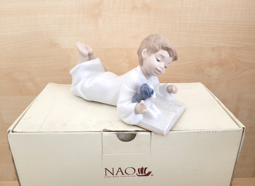 Nao lladro figurine - lladro,