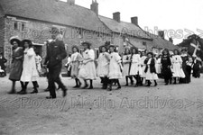 gdd-84 Procession in High Street South, Rushden, Northamptonshire. Photo