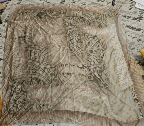 Ellen tracy 100 silk - 100%, square