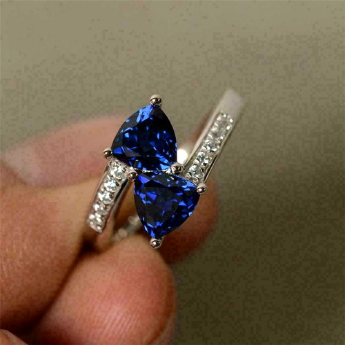 Trillion cut blue - trillion,