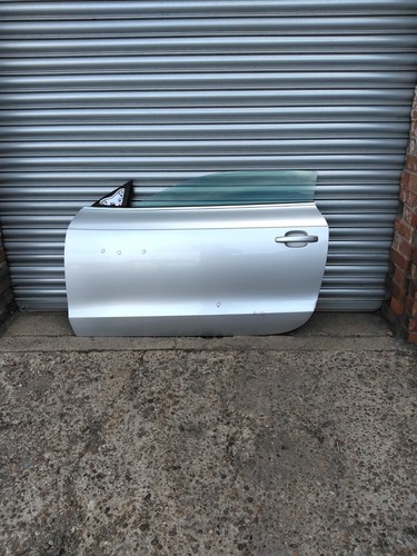 Audi 2009 coupe door - a5,
