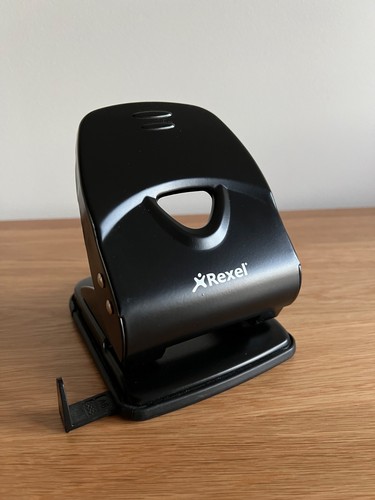 Rexel v240 hole - rexel, a4