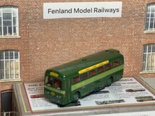 EFE 23205 AEC RF Bus MKll Green Line 1/76 OO Gauge Model Bus
