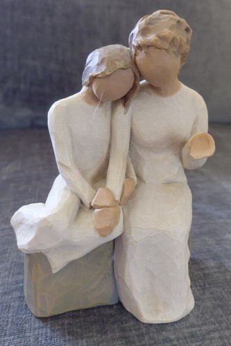 Willow tree figurine with - figurine,